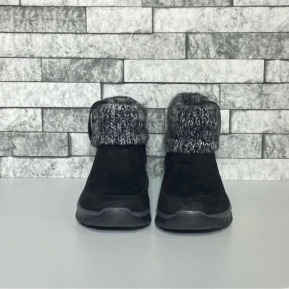 Skechers Womens 6 Black Suede Ankle Booties Memory Foam Comfort Fit - Picture 2 of 8